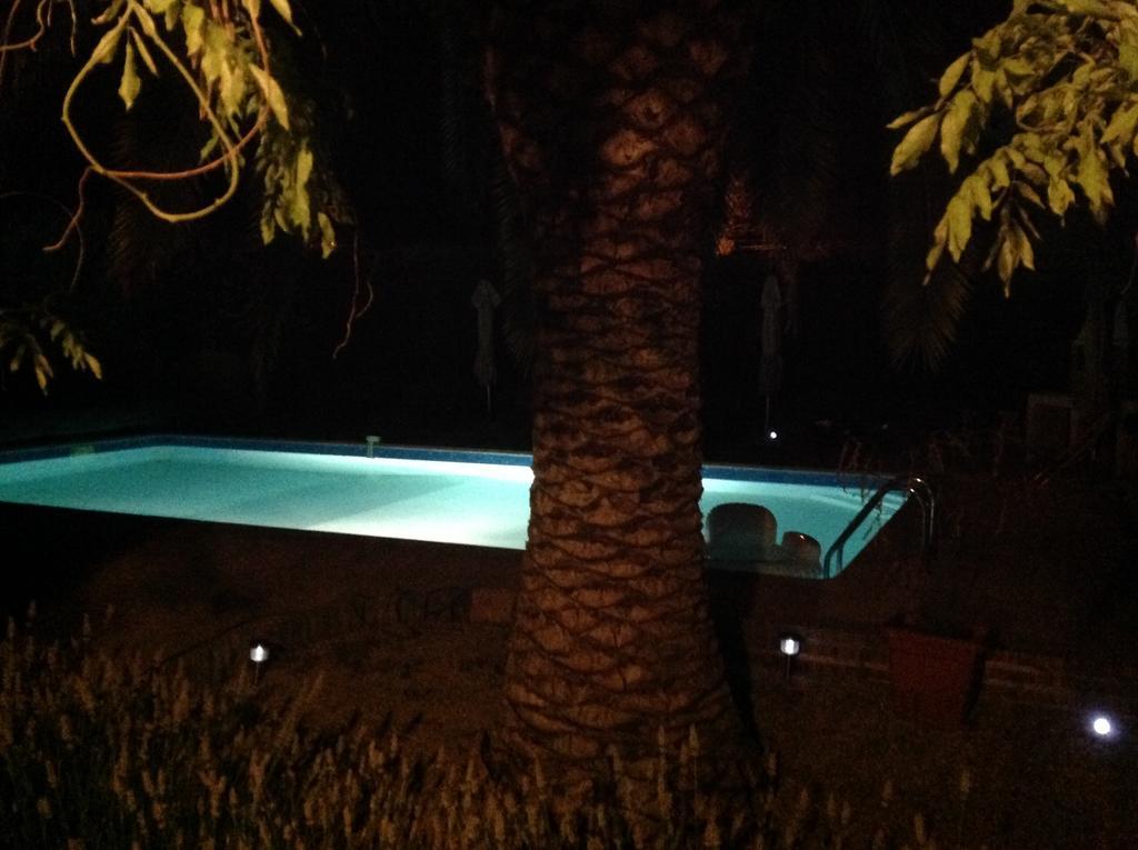 Le Patio Fleuri Hotel ลอร์เกส ภายนอก รูปภาพ